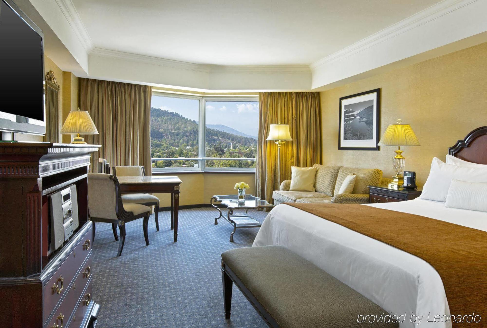 San Cristobal Tower - A Luxury Collection Hotel Santiago del Cile Camera foto